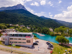 Hôtel Les Flots Bleus, Savines-Le-Lac